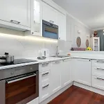 Apartmán Stylish Family With Parking And 2 Balcony By Renters *
