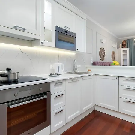 Apartmán Stylish Family With Parking And 2 Balcony By Renters *